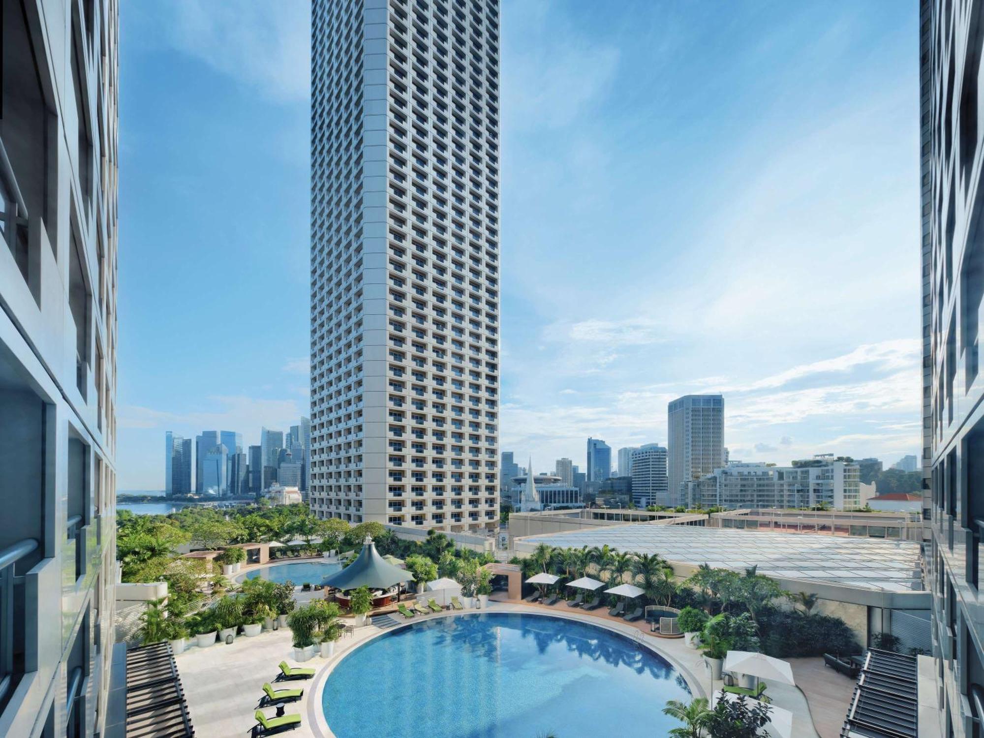 Swissotel The Stamford Singapura Exterior foto